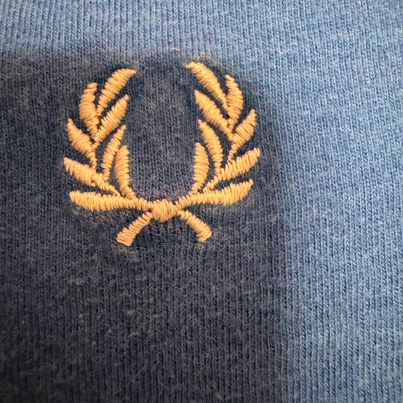 Fred Perry blue t-shirt - Picture 6 of 7